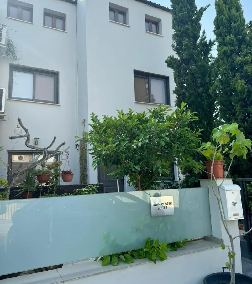 Town Centre Suites Ларнака Гостевой дом