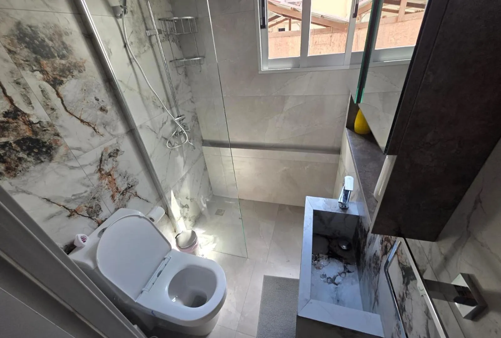 Town Centre Suites Ларнака Гостевой дом