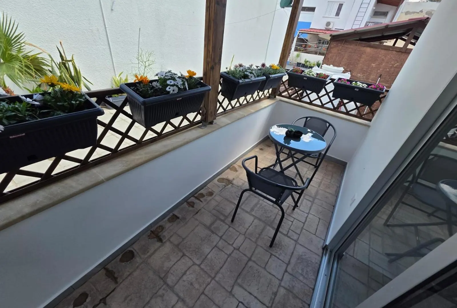 Гостевой дом Town Centre Suites Ларнака