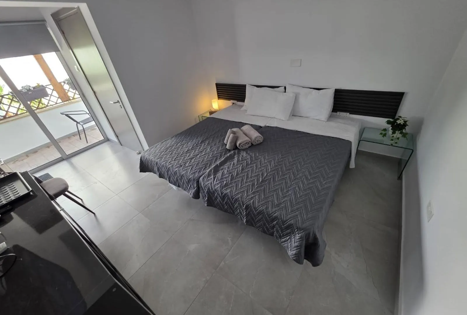 Town Centre Suites Ларнака Гостевой дом