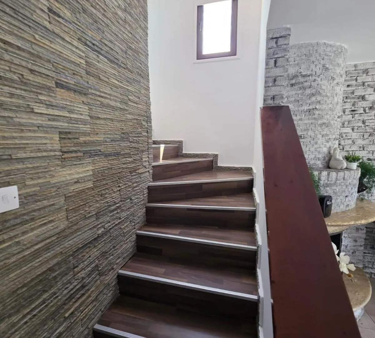 Pensionat Town Centre Suites Larnaca