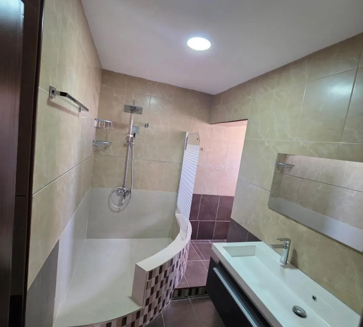 Pensionat Town Centre Suites Larnaca