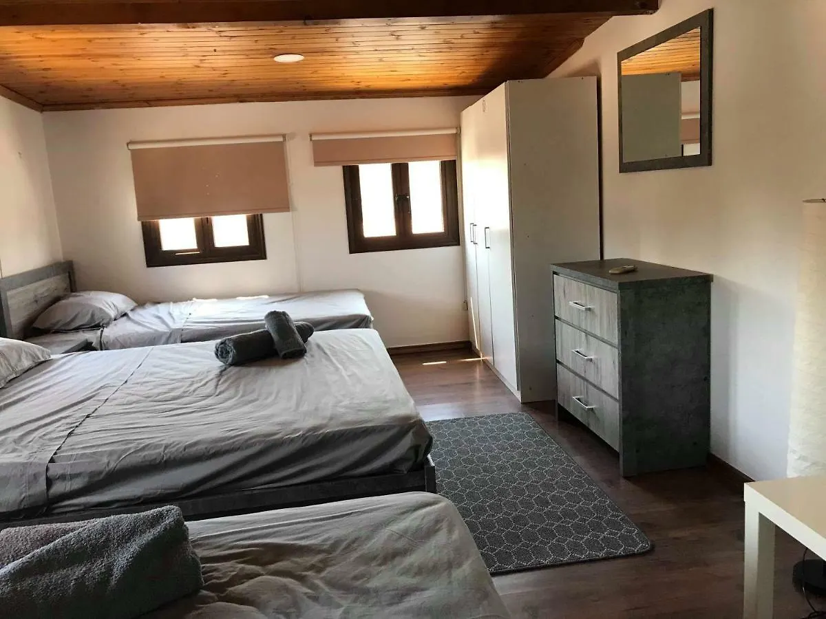 Town Centre Suites Ларнака 2*,