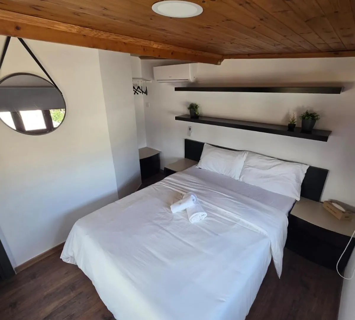 Vendégház Town Centre Suites Lárnaka